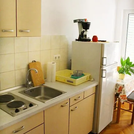 Apartman Slavica Apartment *